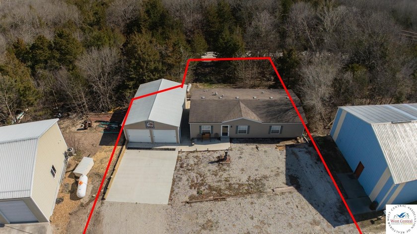 This charming 1,350 sq ft manufactured home sits on a permanent - photo 43