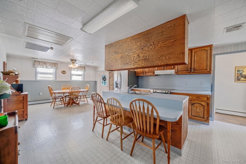 Welcome to this beautifully maintained expanded ranch in - photo 14