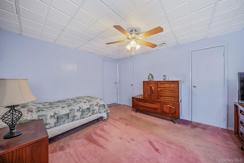 Welcome to this beautifully maintained expanded ranch in - photo 22