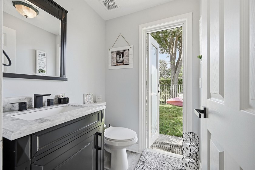 BETTER THAN NEW! Beautifully upgraded 4BR/2.5BA home in Oakmont - photo 50