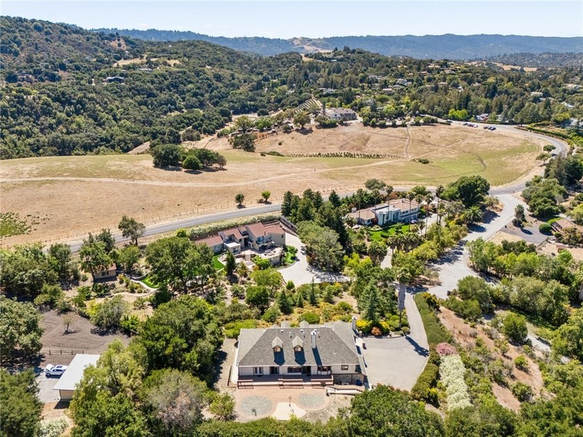 A rare opportunity in prestigious Los Altos Hills, 27220 - photo 11