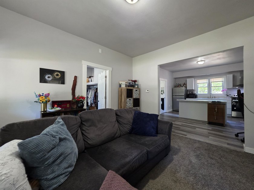 This efficient 2-bedroom, 1-bathroom single-story home offers a - photo 10