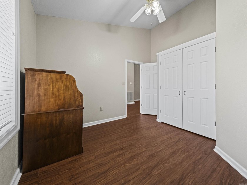 7 Resplandor Loop | Lake Balboa Views &amp; Solid Build Experience - photo 9