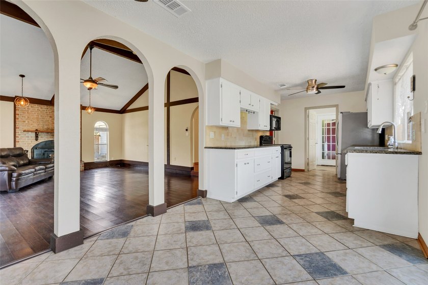 Best-priced opportunity in Southlake under $635K - don't miss - photo 7