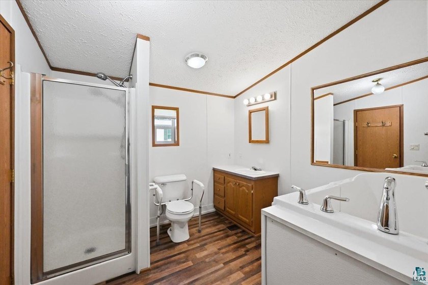 PRICED TO SELL! Affordable one level living in Vintage Acres! - photo 7