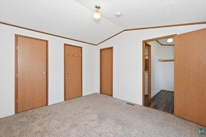 PRICED TO SELL! Affordable one level living in Vintage Acres! - photo 10