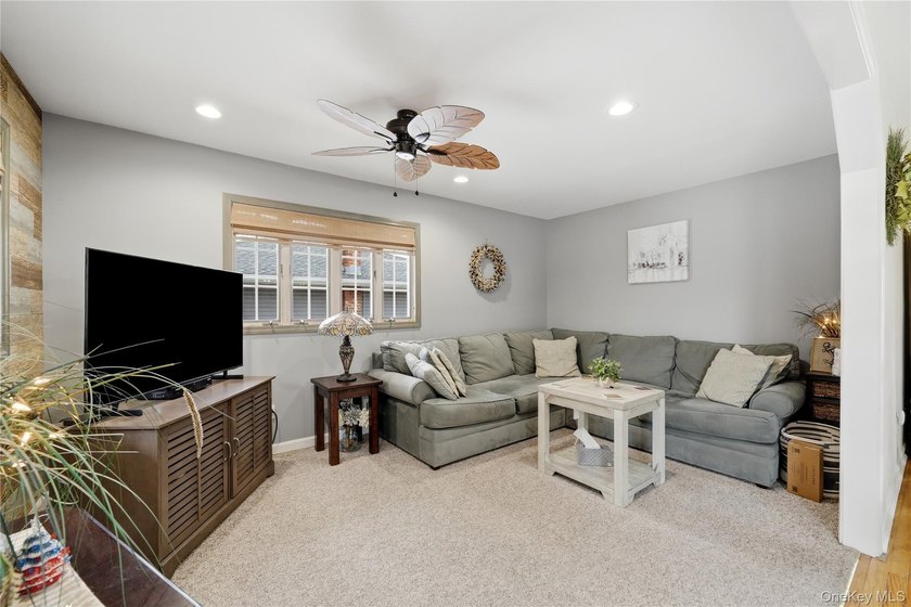 NO NEED TO STALK ZILLOW ANYMORE...YOU FOUND THE ONE RIGHT HERE - photo 12