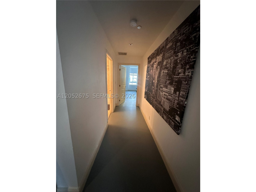 111 E Flagler St 410 - photo 15