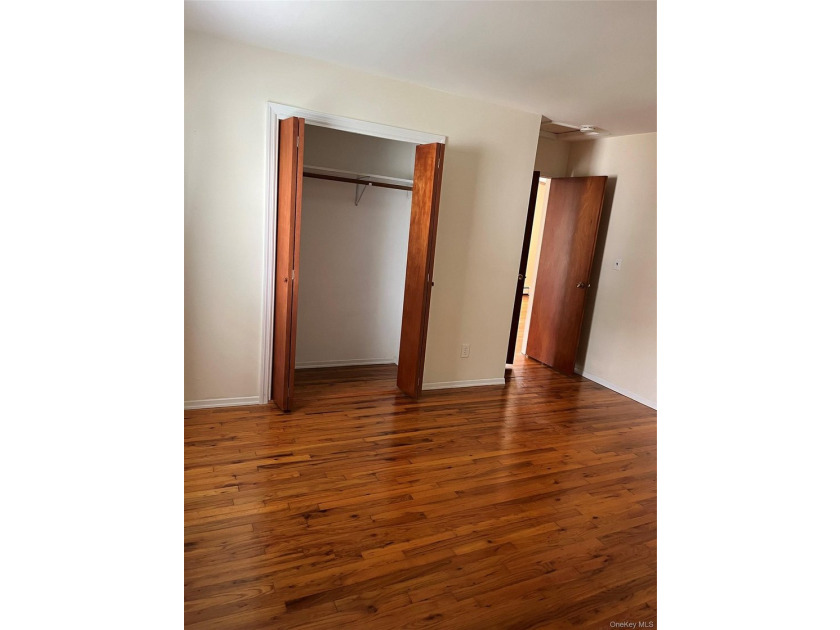 Rare find! Pristine condition. Perfect investment property - photo 8