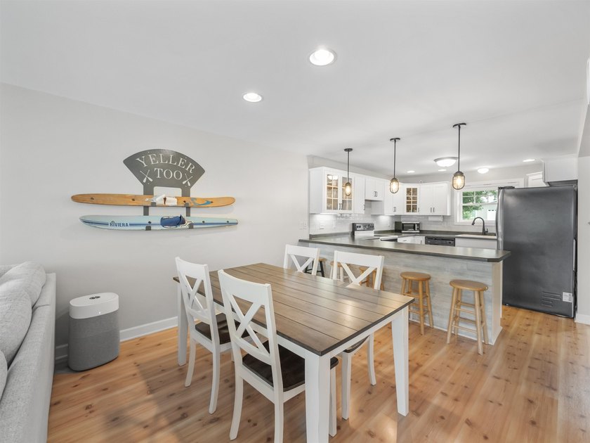 Welcome to your own slice of waterfront paradise a beautifully - photo 10