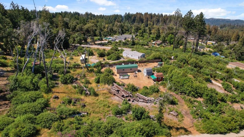Escape to the beauty of the Santa Cruz Mountains with this - photo 18