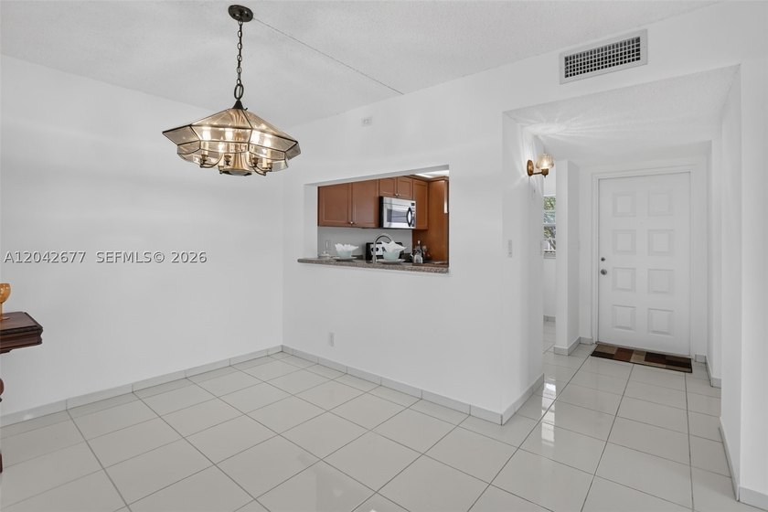This amazing beautiful condo 3/2 on the second floor in Sabal - photo 22