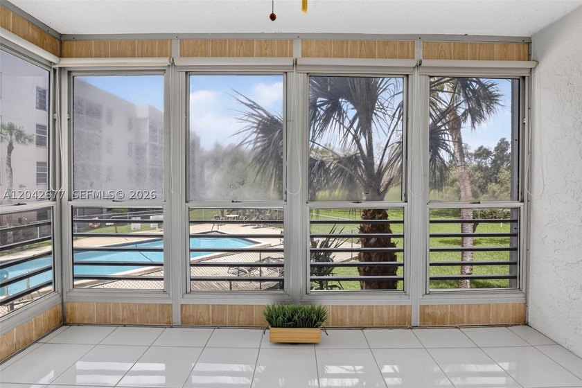 This amazing beautiful condo 3/2 on the second floor in Sabal - photo 35