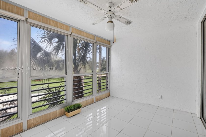 This amazing beautiful condo 3/2 on the second floor in Sabal - photo 37