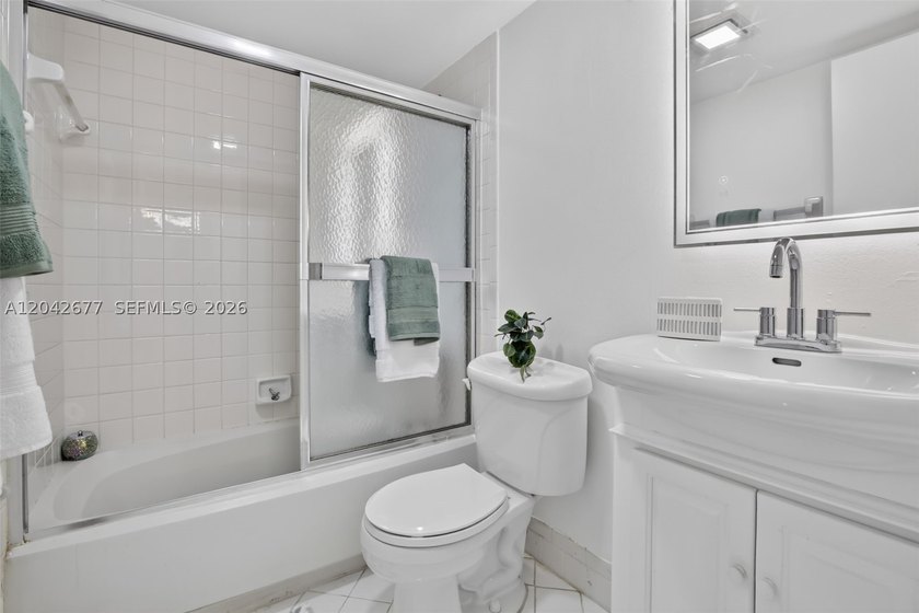 This amazing beautiful condo 3/2 on the second floor in Sabal - photo 41