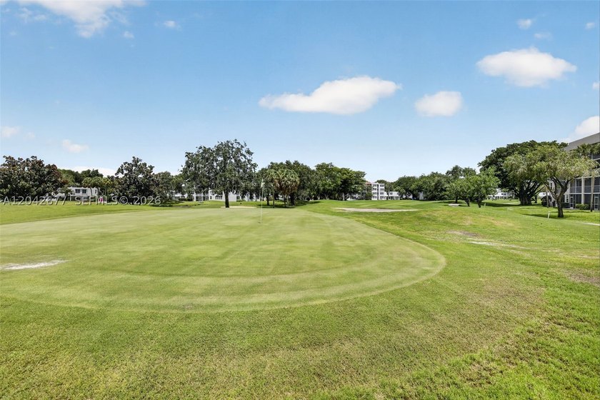 This amazing beautiful condo 3/2 on the second floor in Sabal - photo 48