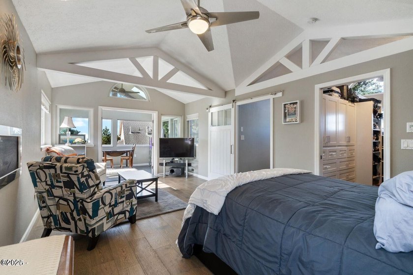 Priced Improvement for immediate sale! BRAND NEW ROOF just - photo 36