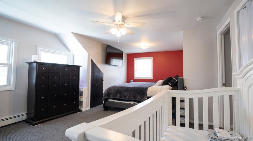 Welcome to this charming expanded home nestled on a quiet block - photo 10