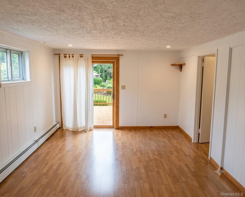 73 Cherokee Avenue -West Islip, NY 11795. 4 Bedroom High Ranch - photo 5
