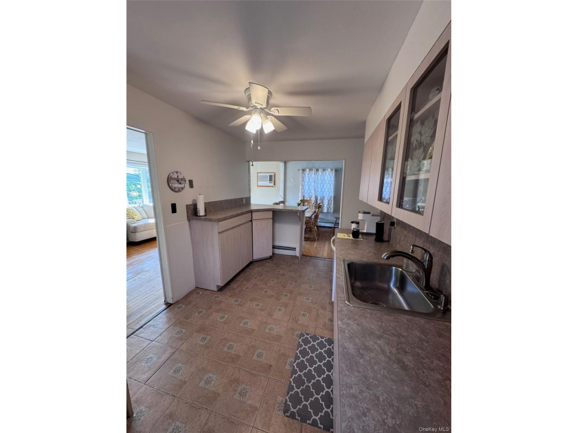 73 Cherokee Avenue -West Islip, NY 11795. 4 Bedroom High Ranch - photo 8