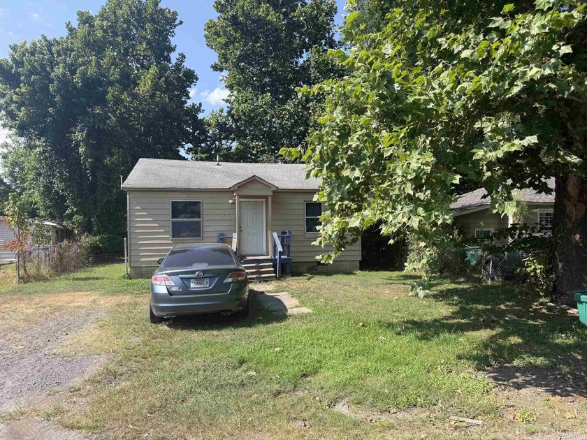 Excellent investment opportunity! This package includes 8 - photo 2