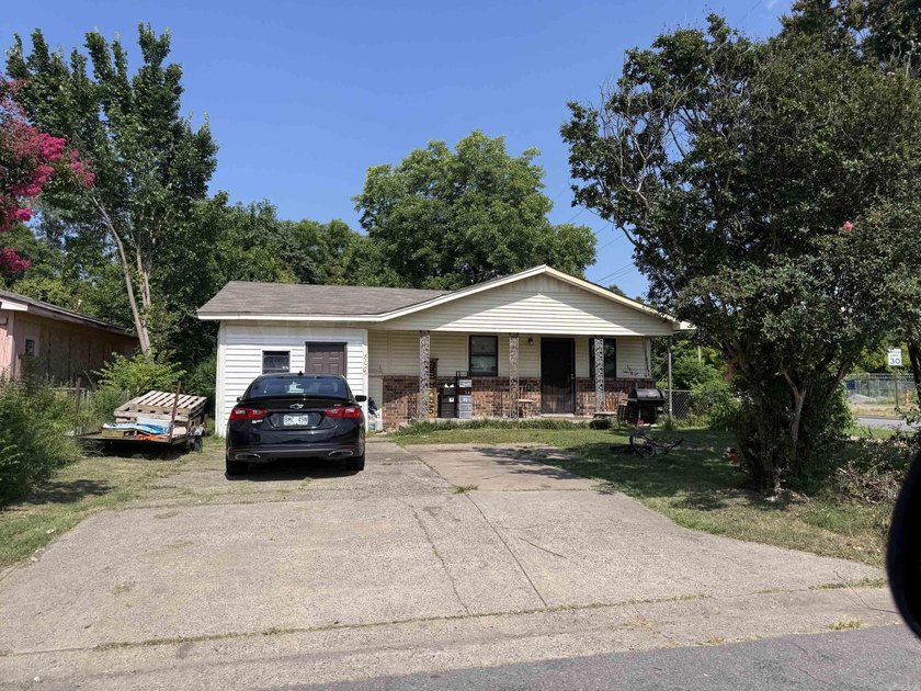 Excellent investment opportunity! This package includes 8 - photo 4
