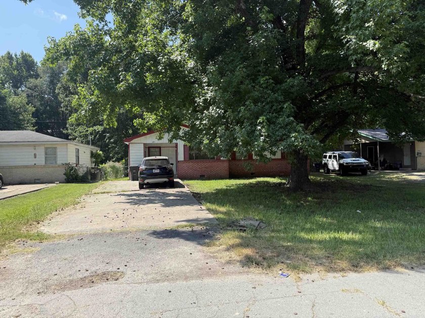 Excellent investment opportunity! This package includes 8 - photo 5