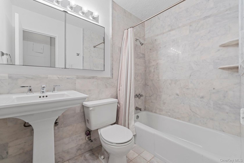Step into a rare find in the heart of Flushing-a sprawling - photo 9