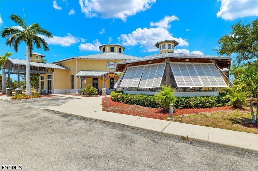 Rare real estate opportunity with great potential for - photo 8