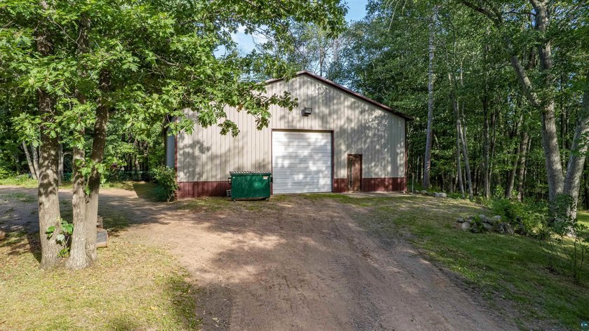 Horse lovers, your dream property has arrived! Nestled on 76.06 - photo 5