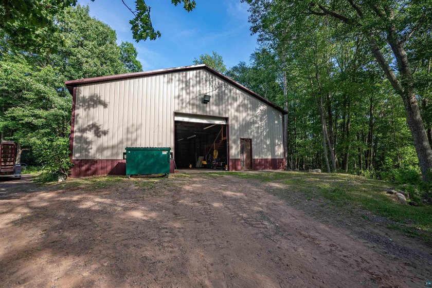Horse lovers, your dream property has arrived! Nestled on 76.06 - photo 6
