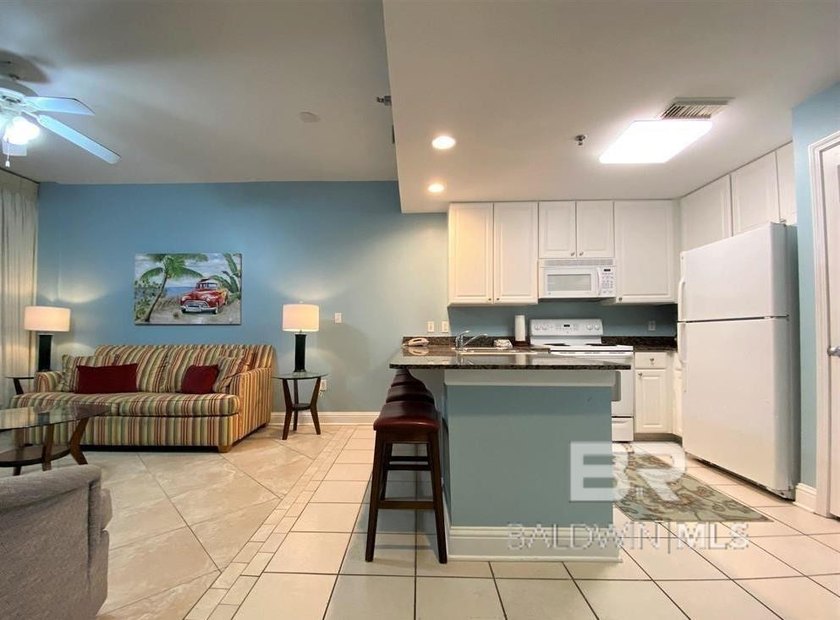 Located in the heart of Gulf Shores this popular gulf front - photo 11