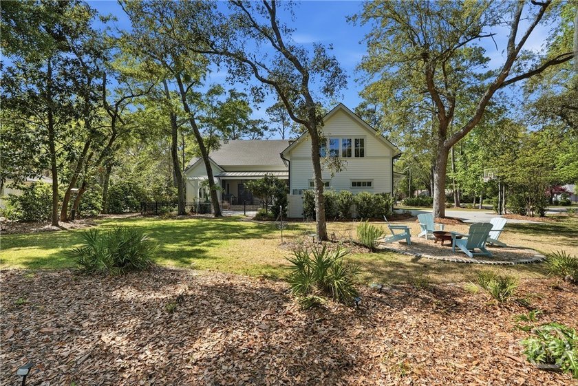 This 4-bed, 3.5-bath home built in 2022 offers luxury living - photo 45