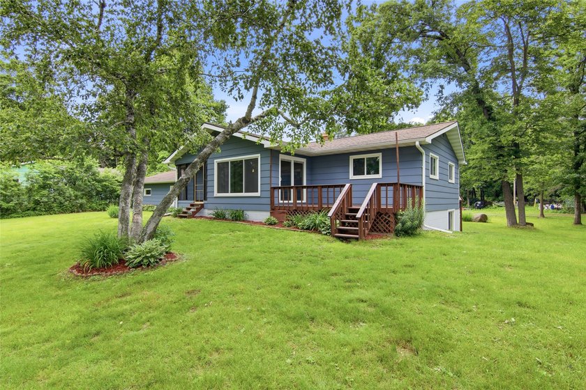 Updated house with the nicest frontage on Old Abe Lake, 200ft of - photo 32