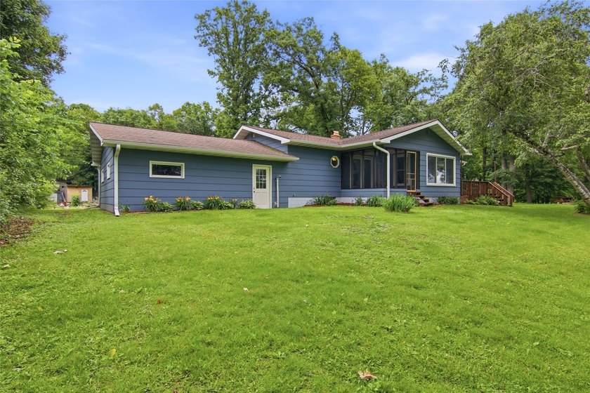 Updated house with the nicest frontage on Old Abe Lake, 200ft of - photo 34
