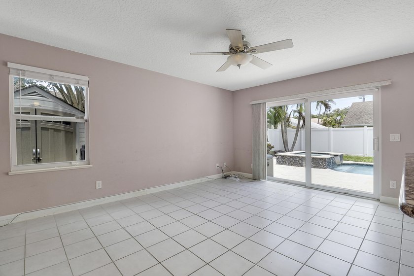 Rare opportunity in sought-after North Palm Beach Heights! This - photo 21