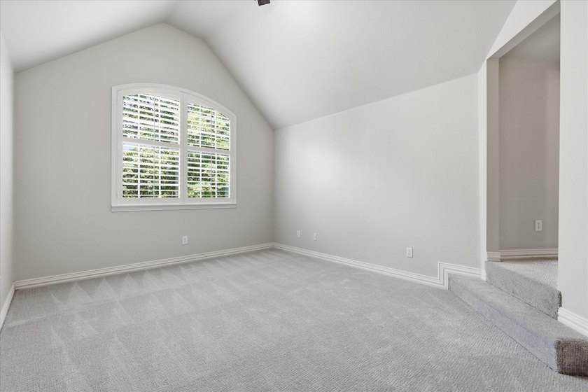 Exceptional 4 bedroom home with a private study, game room, and - photo 22