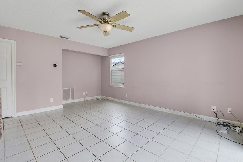 Rare opportunity in sought-after North Palm Beach Heights! This - photo 22
