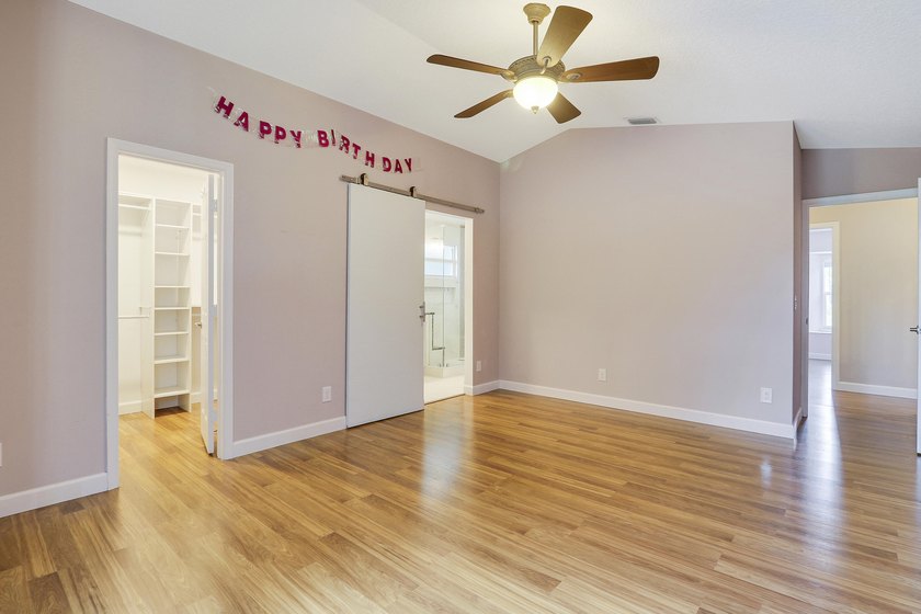 Rare opportunity in sought-after North Palm Beach Heights! This - photo 26