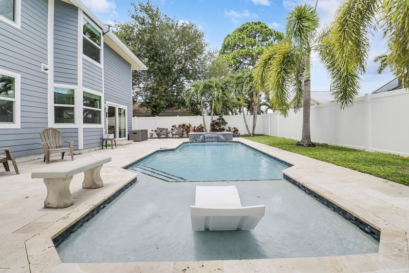 Rare opportunity in sought-after North Palm Beach Heights! This - photo 36