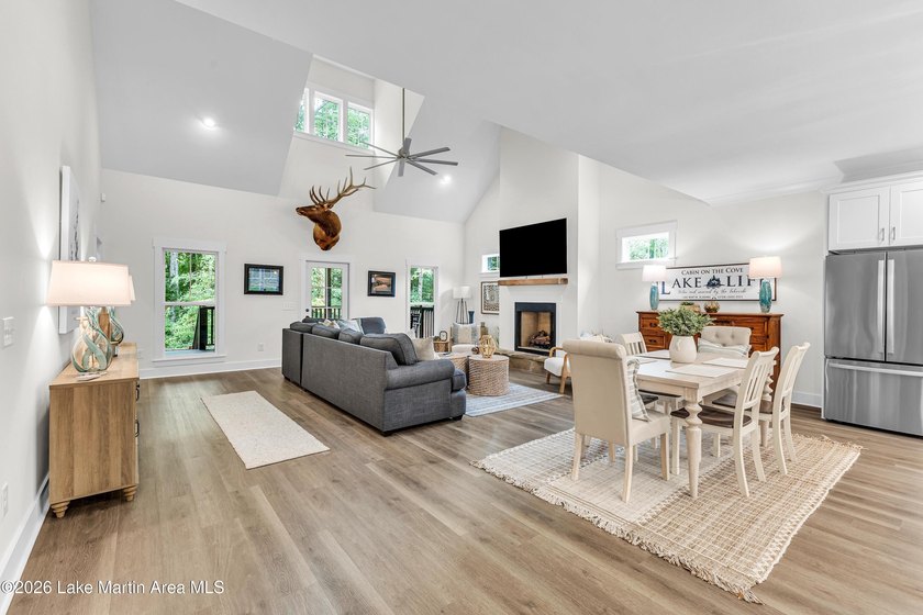 One-Level Home | Corner Lot | Water Access with Assigned Boat - photo 4