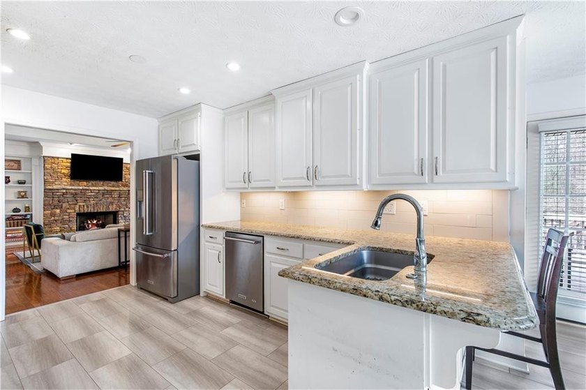 Don't miss this sprawling ranch with a bonus room and a mostly - photo 8