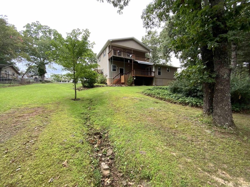 GREAT LAKEFRONT PROPERTY ON GREERS FERRY LAKE! Don't miss this - photo 5
