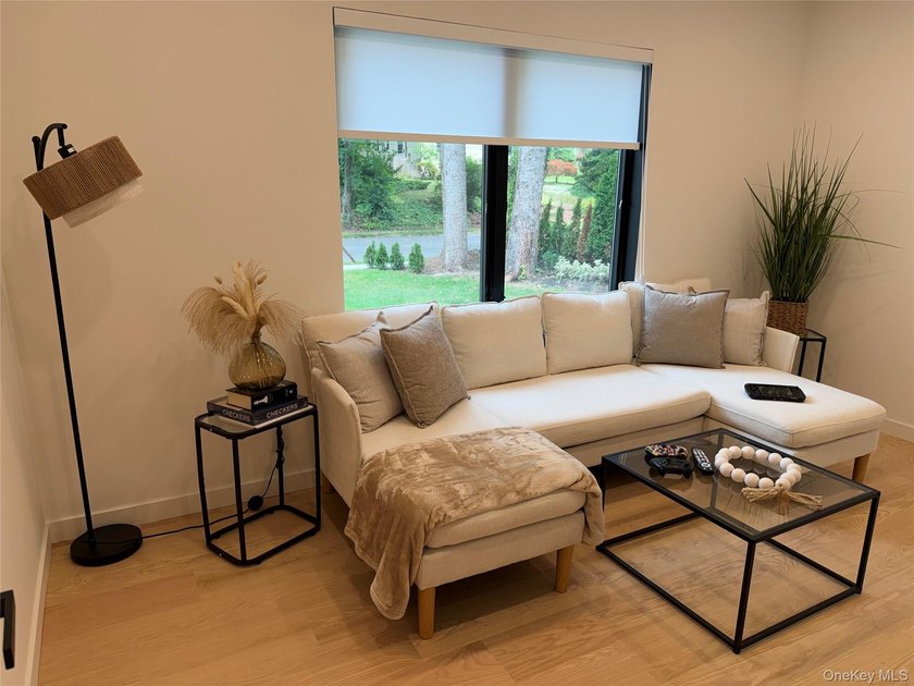 Stunning Modern 2025 Home Set On A Peaceful, Level Property In - photo 5