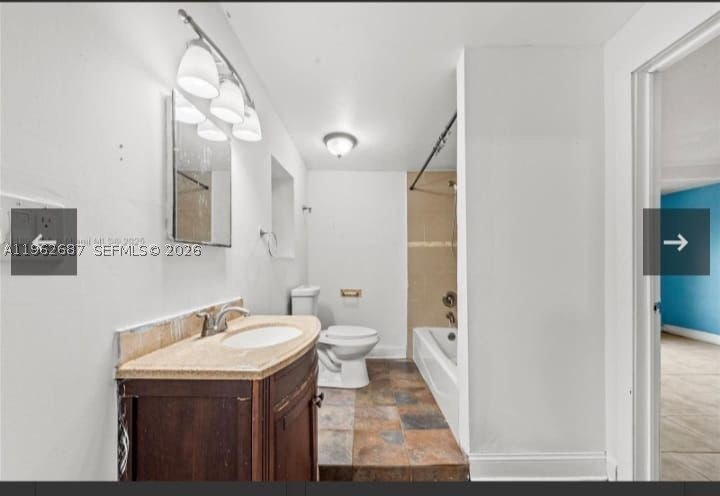 Centrally located 3/1 spacious home. This home features impacy - photo 11