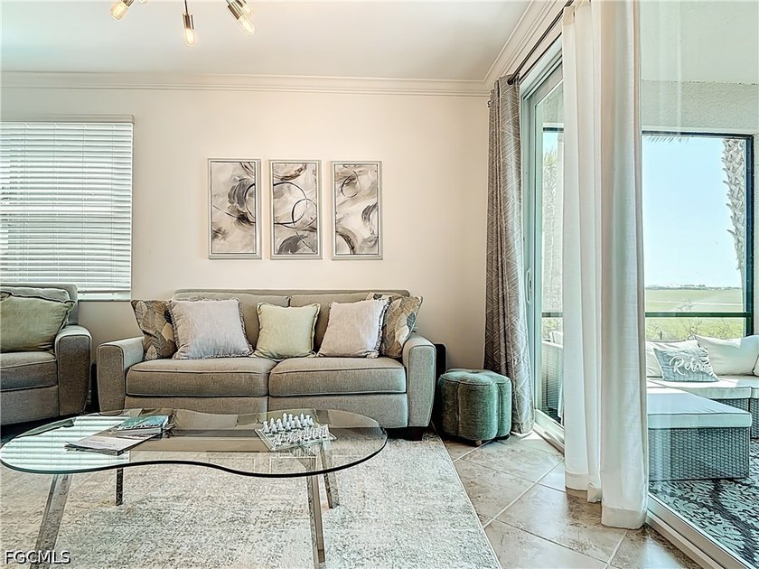 Experience effortless Florida living in this beautifully - photo 8