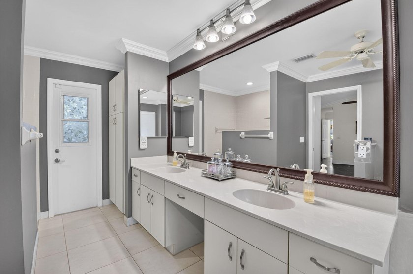 Welcome to this exceptional single-story residence in Boca Raton - photo 26