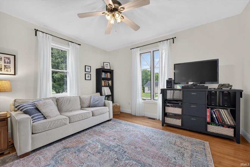 Welcome to this beautifully maintained 3-bedroom home in - photo 7