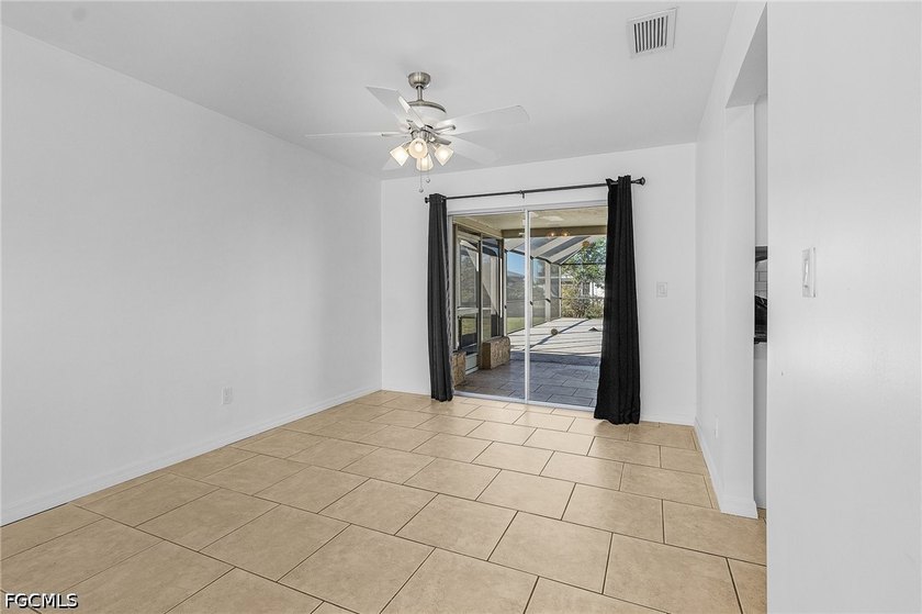 Recently remodeled pool home featuring a split-bedroom layout - photo 8