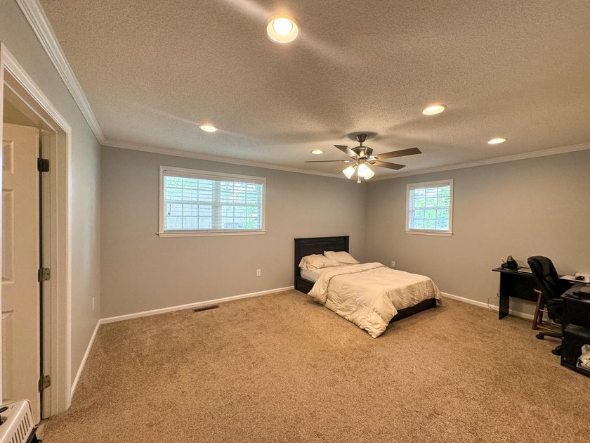 ** Back on market due to circumstances unrelated to the seller - photo 21